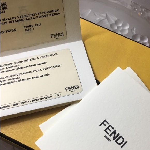 SOLD - FENDI CONTINENTAL CHAIN WALLET - Picture 3 of 3